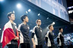 开云APP-CLG绝杀TSM，Caps单局斩获MVP入围赛2:1（柏林）