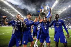 开云体育登录-欧洲篮球超级联赛激战正酣，明星球员出场