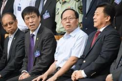 开云体育平台APP-小组赛第一通过千辛万苦晋级