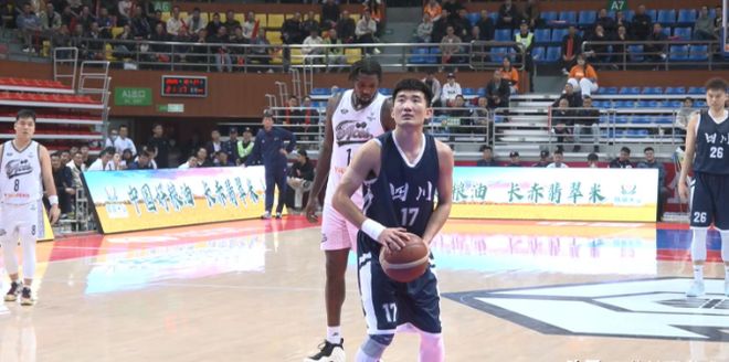 快船横扫吉林队,孙铭徽关键制胜 快船横扫吉林队,孙铭徽关键制胜